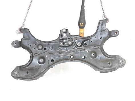 Subframe TOYOTA COROLLA Verso ZER ZZE12 R1 2 2 D 4D AUR10