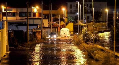 Scuole Chiuse Per Maltempo Domani A Napoli Benevento Avellino E Nell