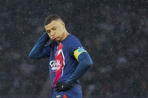 Mbappe Will Play When I Want Him Says Psg Coach Luis Enrique World