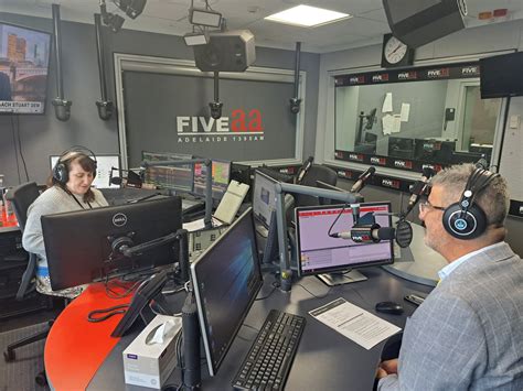 Fiveaa On Twitter Now Peter Williams In The Studio And Special Guest