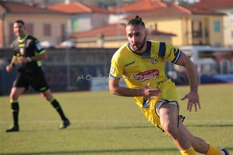 Leonardo Ubaldi l umiltà del gol al servizio del San Donato Tavarnelle