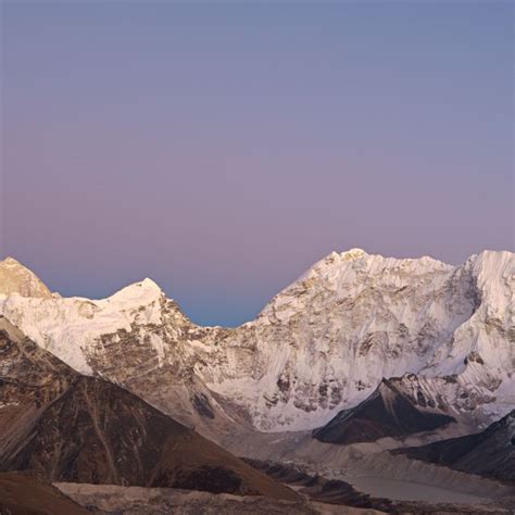 Makalu Barun Trek Rocky Himalayan Peaks 22 Days Trek