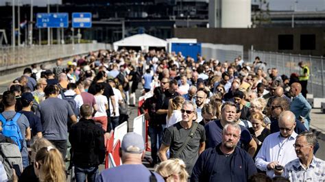 Vandaag Weer Druk Op Schiphol Luchthaven Verwacht Een Beter