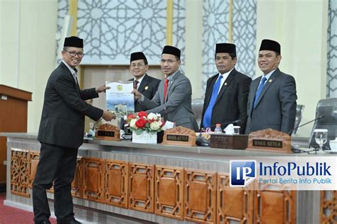 InfoPublik DPRK Banda Aceh Gelar Paripurna Penyampaian Dan Penyerahan