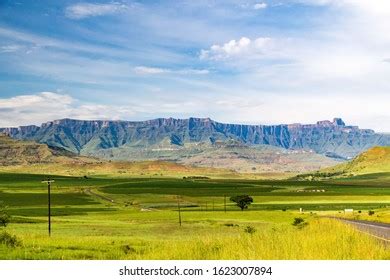 552 Drakensberg amphitheatre Images, Stock Photos & Vectors | Shutterstock