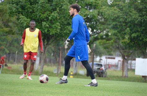 Thomazella E Paraizo Se Preparam Para Retorno Ao Elenco Da Lusa