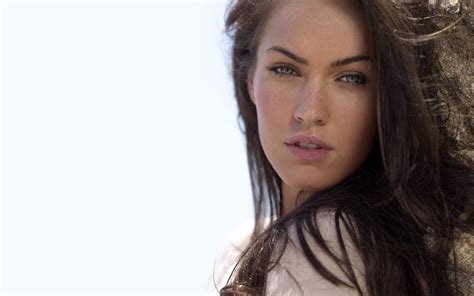 Megan Fox Superman Picture