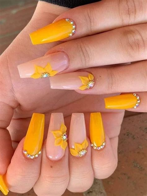 Stunning Yellow Nail Art Designs For Making Your Summer Brighter