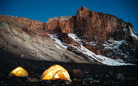 Kilimanjaro Vs Everest The Hikes Compared