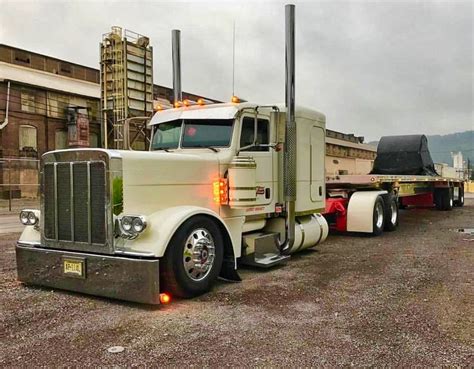 Peterbilt 389 Diesel Pickup Trucks Big Trucks Big Rig Trucks