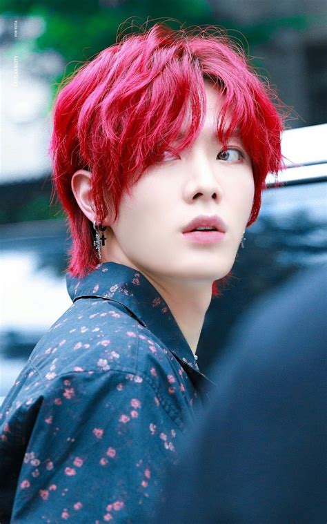 L'évolution de la couleur des cheveux de NCT 127 Yuta est aussi emblématique que lui - BTS KPOP