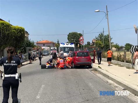 Incidente All Incrocio Maledetto Scooterista Perde La Vita