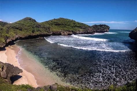 3 Destinasi Wisata Pantai Di Pacitan Yang Sangat Indah Ada Pantai