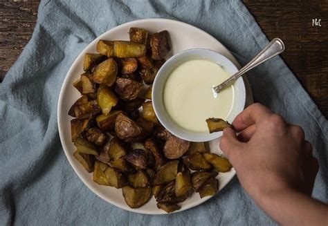 Mayonnaise végane à l ail patates rôties Patate Cornichon