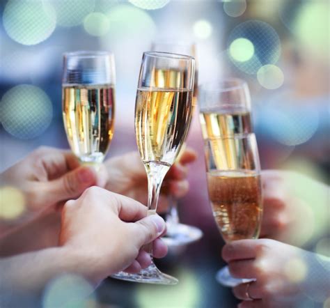 Toasting Etiquette Tips For New Year S Eve Rachel Wagner Etiquette And Protocol