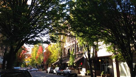 Visit - McMinnville Business