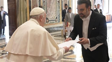 Papa A Los Embajadores Promover La Cultura Del Cuidado Para Salir De