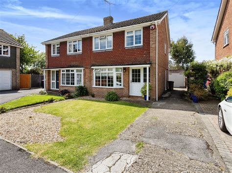 Bed Semi Detached House For Sale In Ellesmere Orchard Westbourne