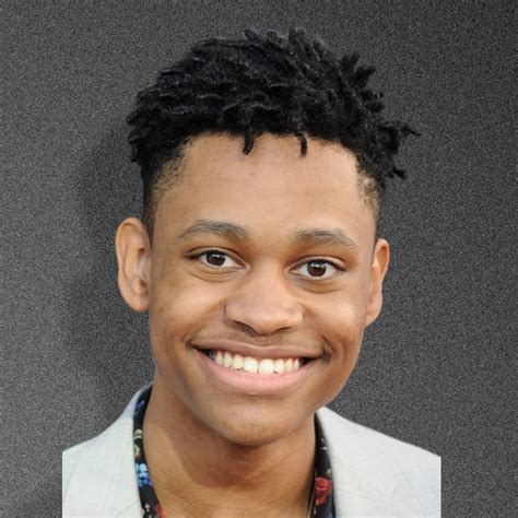 Filmes E Programas De Tv De Tyrel Jackson Williams - Películas y programas de TV de Tyrel Jackson Williams - Apple TV (CL)