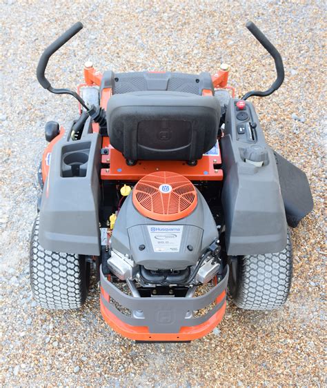 Husqvarna Z Briggs Stratton Zero Turn Mower