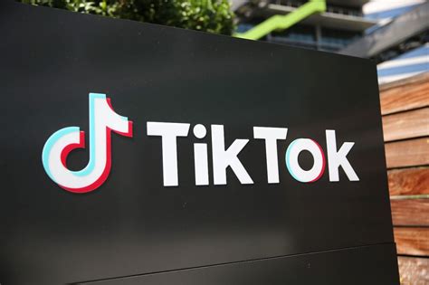 Tiktok Avsl Rer Hvem Som Bes Ker Profilen Din Og F R Blandet Respons