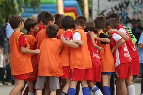 Imagem Gratuita Equipe Meninos Crian As Bola De Futebol Torneio