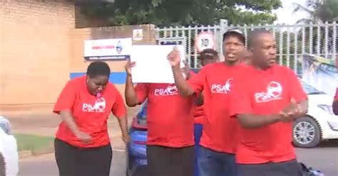 Watch Kzn Tvet College Workers Protest Over Salaries Enca