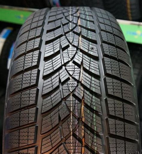 Goodyear Ultragrip Performance Suv Gen R