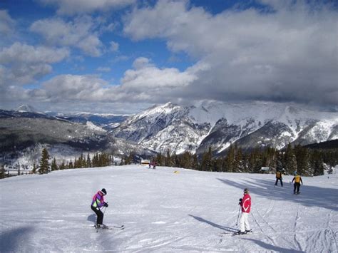 11 Closest Ski Resorts to Cheyenne, Wyoming - La Vida Nomad