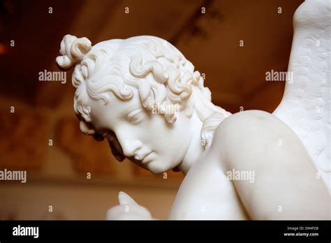 Angel Of Death Sculpture Hi Res Stock Photography And Images Alamy