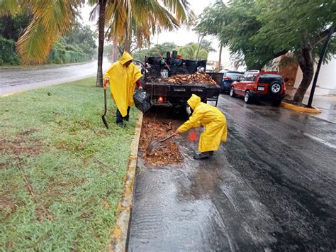 Gobierno Municipal Realiza Limpieza De Rejillas Pluviales Para Evitar