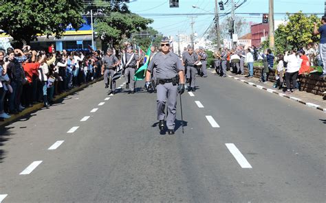 Desfile celebra a Revolução de 1932 em Presidente Prudente FOTOS