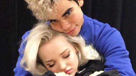 So Schwer Traf Cameron Boyces †20 Tod Bff Dove Cameron