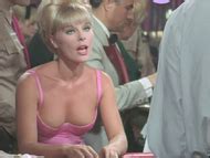 Elke Sommer nude pics página 1