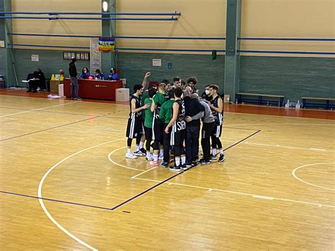 Basket Torna Alla Vittoria La Mens Sana Dopo Un Digiuno Durato