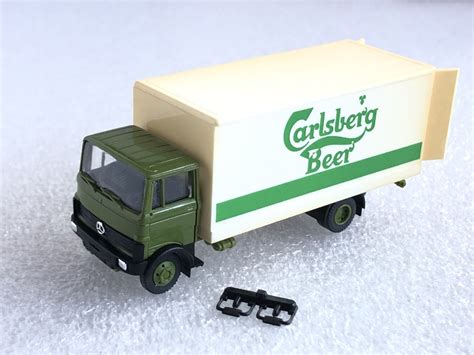 Praline 141204 Mercedes Benz LP 809 Koffer Carlsberg Bier Maßstab 1 87