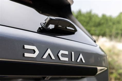 Dacia Martinet Bigster A Parigi Sandero Elettrica Nel