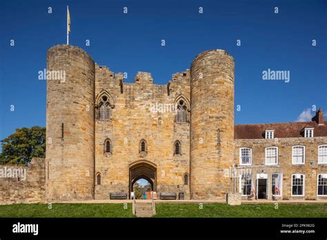 Tonbridge Hi Res Stock Photography And Images Alamy