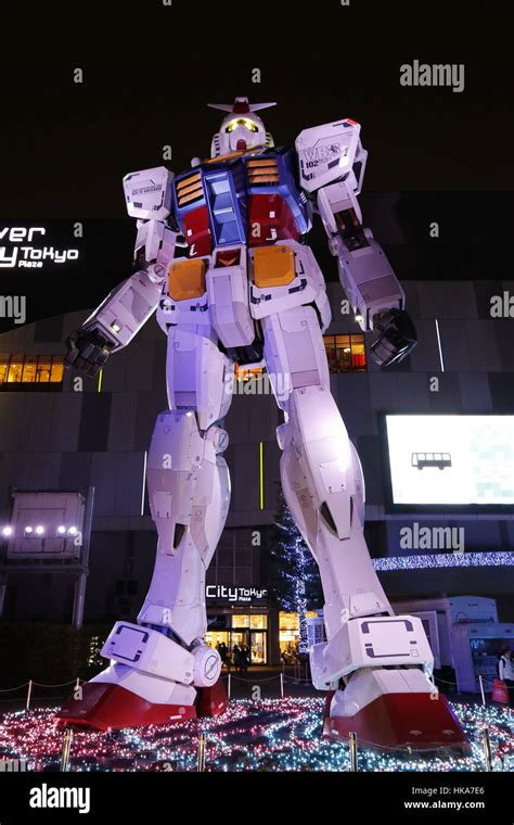 Actual size statue of Gundam at Gundam Front Tokyo, Odaiba, Tokyo ...