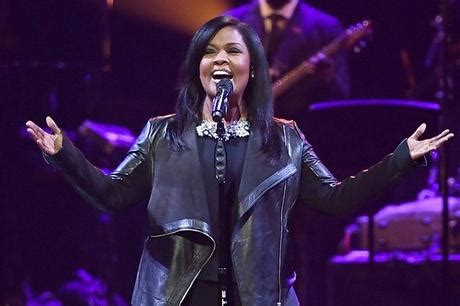 CeCe Winans Wins Two Grammy Awards Celebrates With Church Family - Paperblog