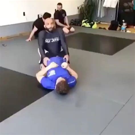 Jiu Jitsu On Instagram “guard Pass To Armbar Real Quick 🔥 Amazing