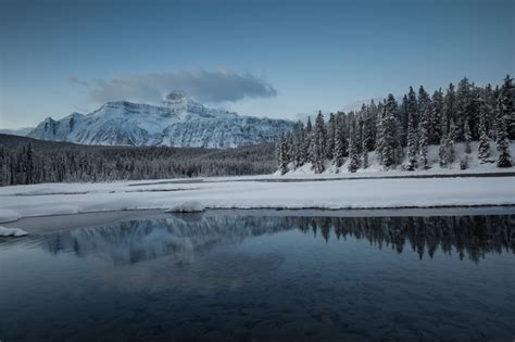 Winter Photography on the Icefields Parkway - Brendan van Son Photography