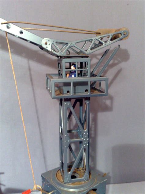 toys cranes 4