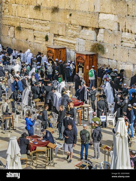 Aerial View Wailing Wall, Old Jerusalem Stock Photo - Alamy