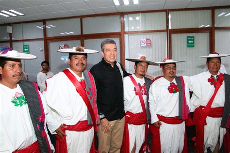 Rutilio Escandón Conmemora el Día Internacional de la Mujer Indígena