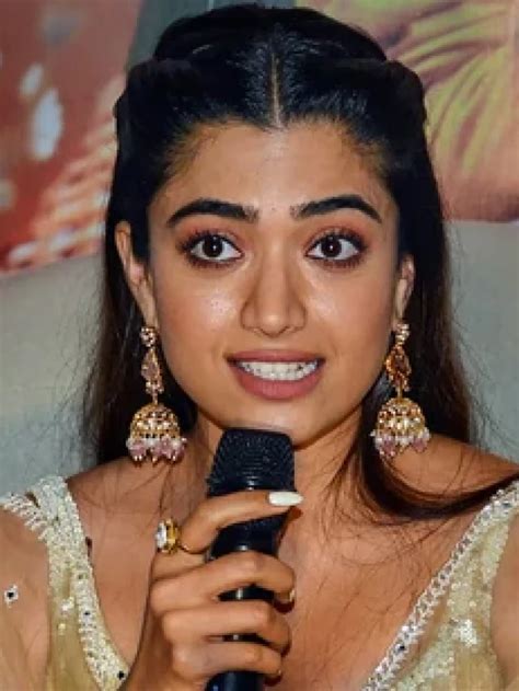 Rashmika Mandanna Clarifies Her Remark On Bollywood And South Songs