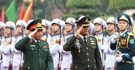 Chief Of Thai Defence Forces Pays Official Visit To Vietnam Vietnam