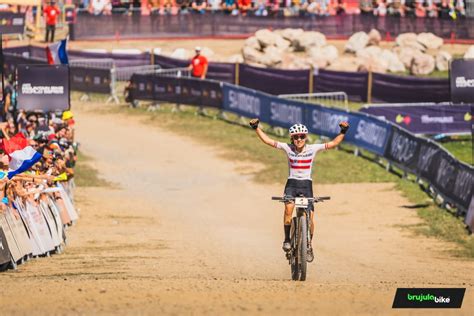 6 min de vídeo con lo mejor de la Copa del Mundo XCO de Les Gets 2023