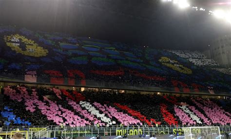 San Siro Regala Spettacolo Le Coreografie Mozzafiato Di Inter Milan