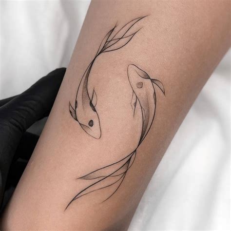 Simple Pisces Tattoos On Arm